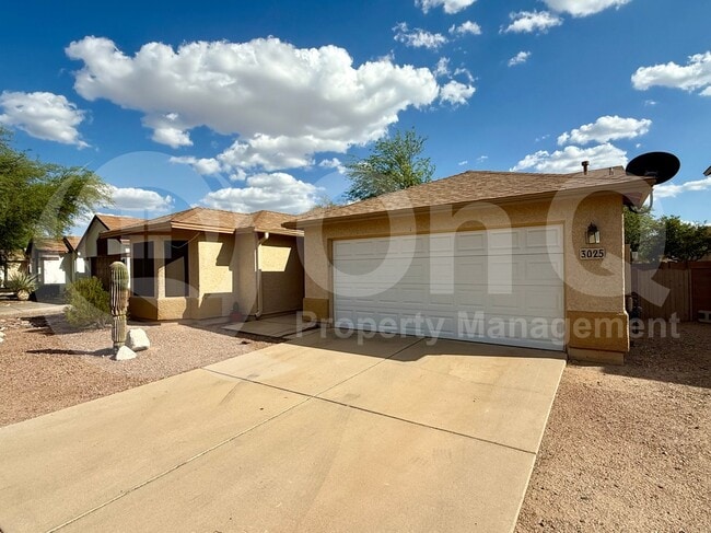 Building Photo - 3025 W Country Ranch Dr