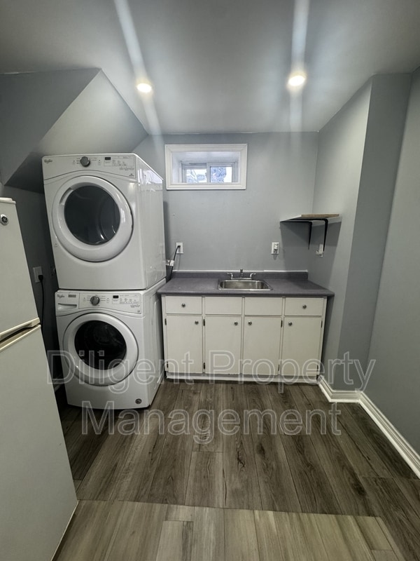 Photo du bâtiment - 492 King George St