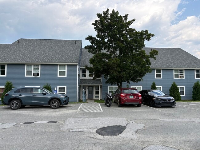 Building Photo - Highland Meadows