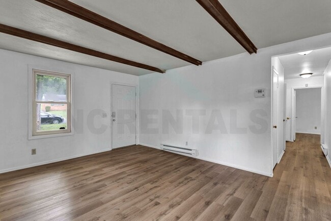 Foto del edificio - 1200 Blackmoor Rd