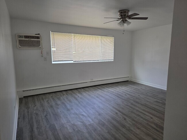 Foto del edificio - 14605 Des Plaines St