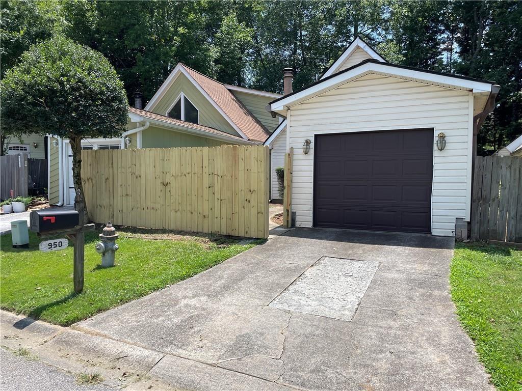 Primary Photo - 950 Bobcat Ct