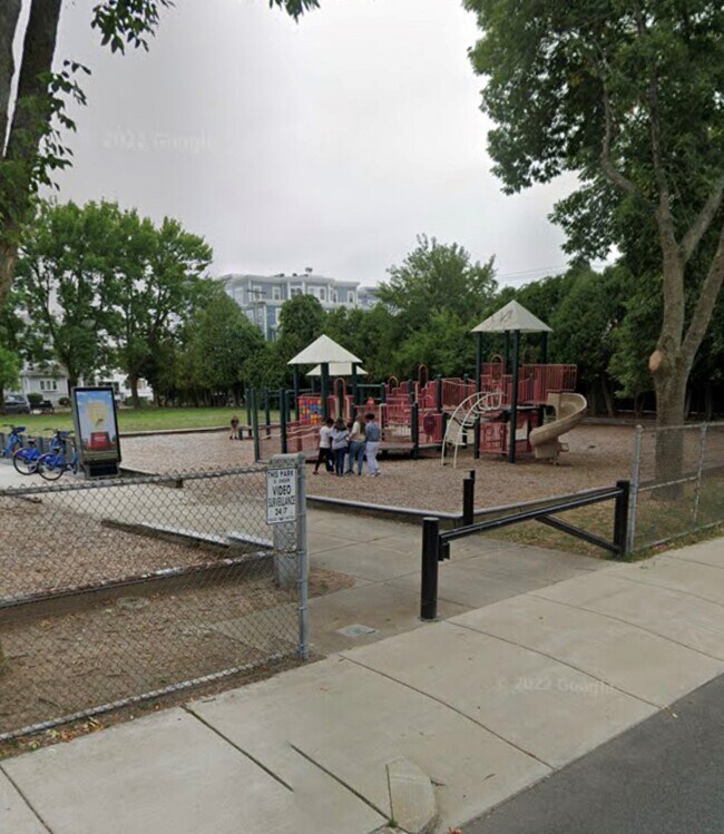 Building Photo - 21 Baldwin Ave