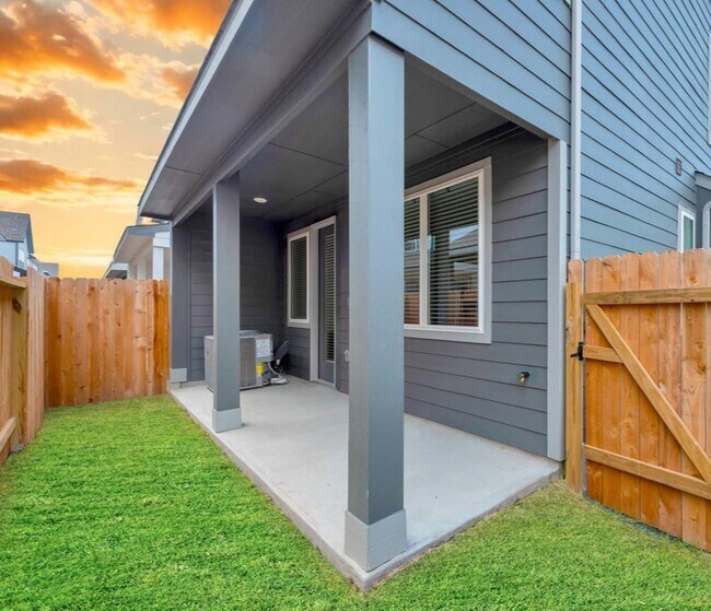 Foto del edificio - 4130 Good Vineyard Ln