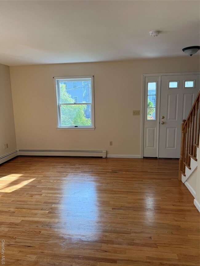 Foto del edificio - 39 Royce Ave