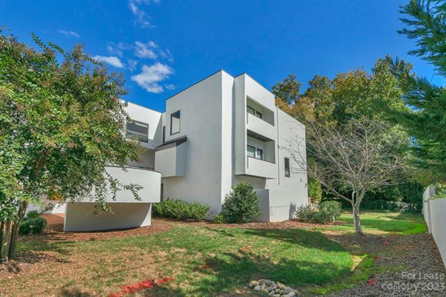 Primary Photo - 501 Fenton Pl