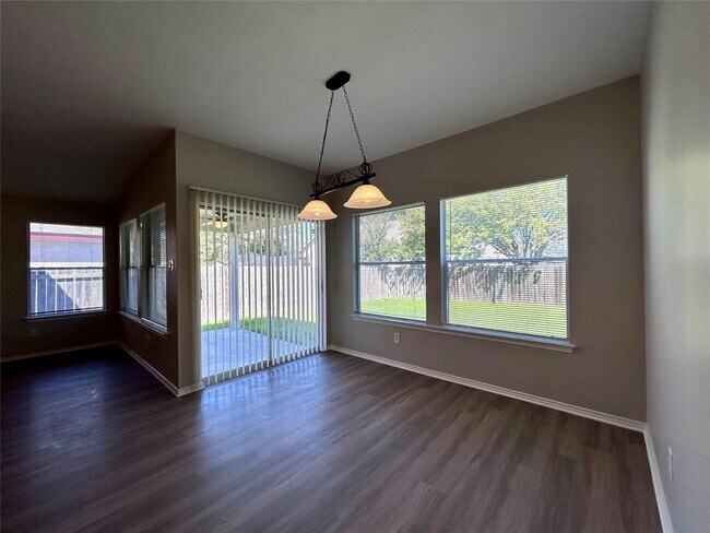 Building Photo - 1405 Thibodeaux Dr