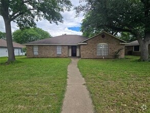 Building Photo - 925 Shell Ln