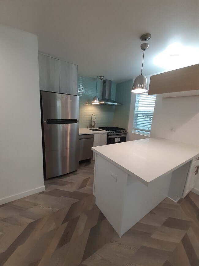Foto del edificio - 5005 W 12th St