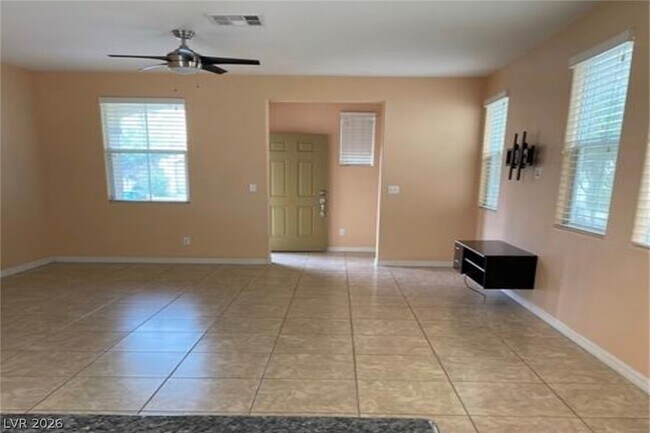 Foto del edificio - 8469 Trudeau Ave