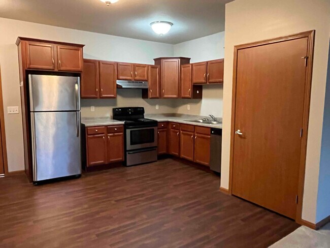 Building Photo - 2107 N Highland Ave