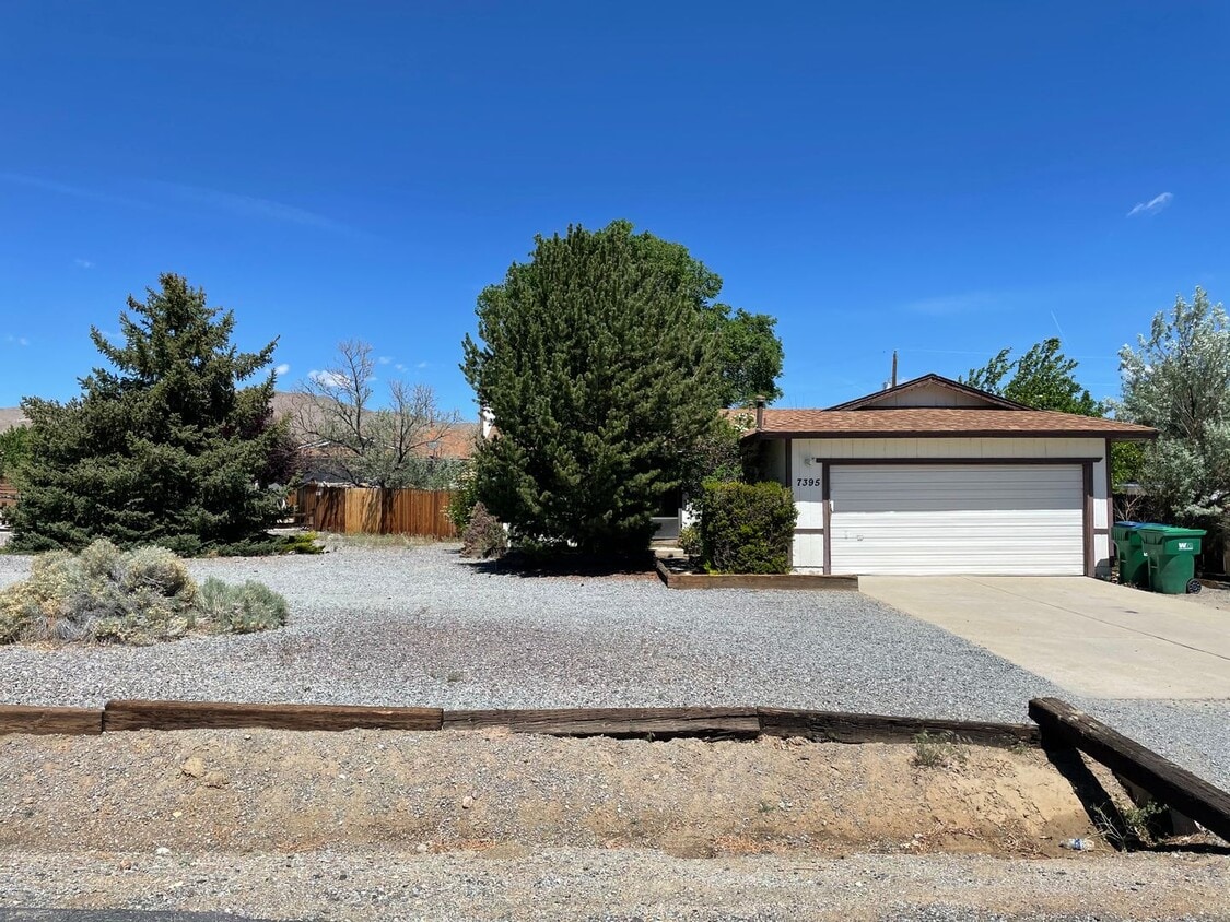 Primary Photo - Cute 3 bedroom, 2 bathroom available in Sp...