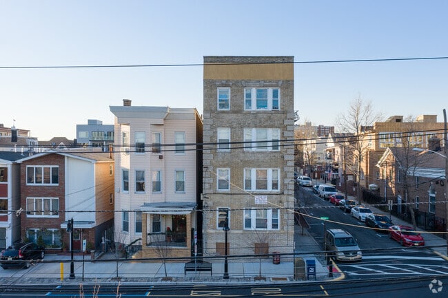 Exterior - 315 Palisade Ave