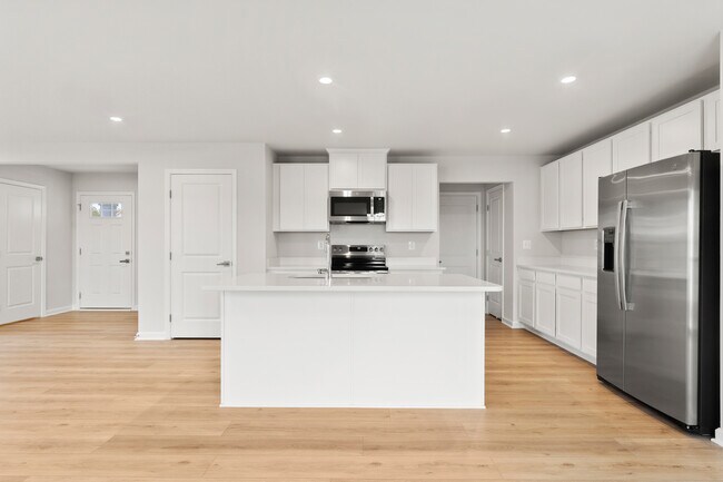 Foto del edificio - 6461 Election Ave