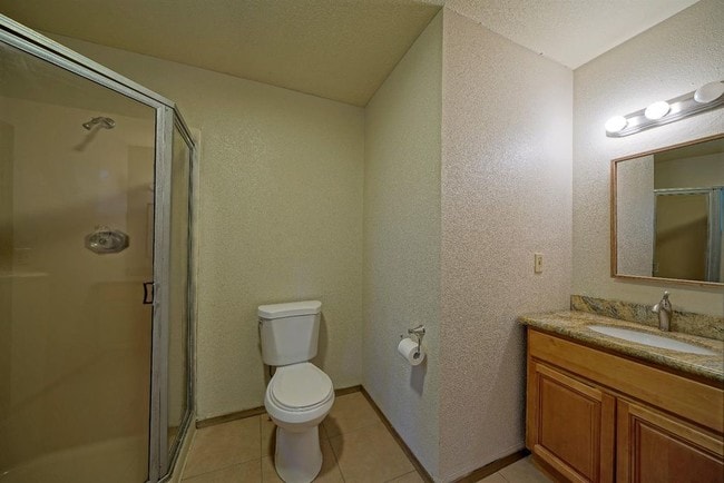 Building Photo - Sierra Springs Charmer - Pollock Pines!