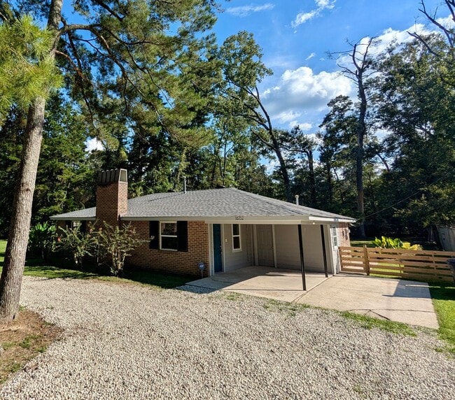YOUR COUNTRY RETREAT IN THE CITY! - YOUR COUNTRY RETREAT IN THE CITY! House