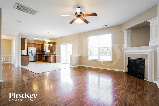 Foto del edificio - 1403 Paulonia Way