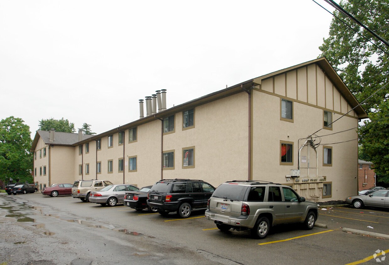 Foto del edificio - 176-178 E Norwich Ave