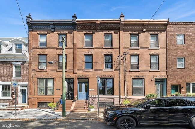 Building Photo - 329 Tasker St
