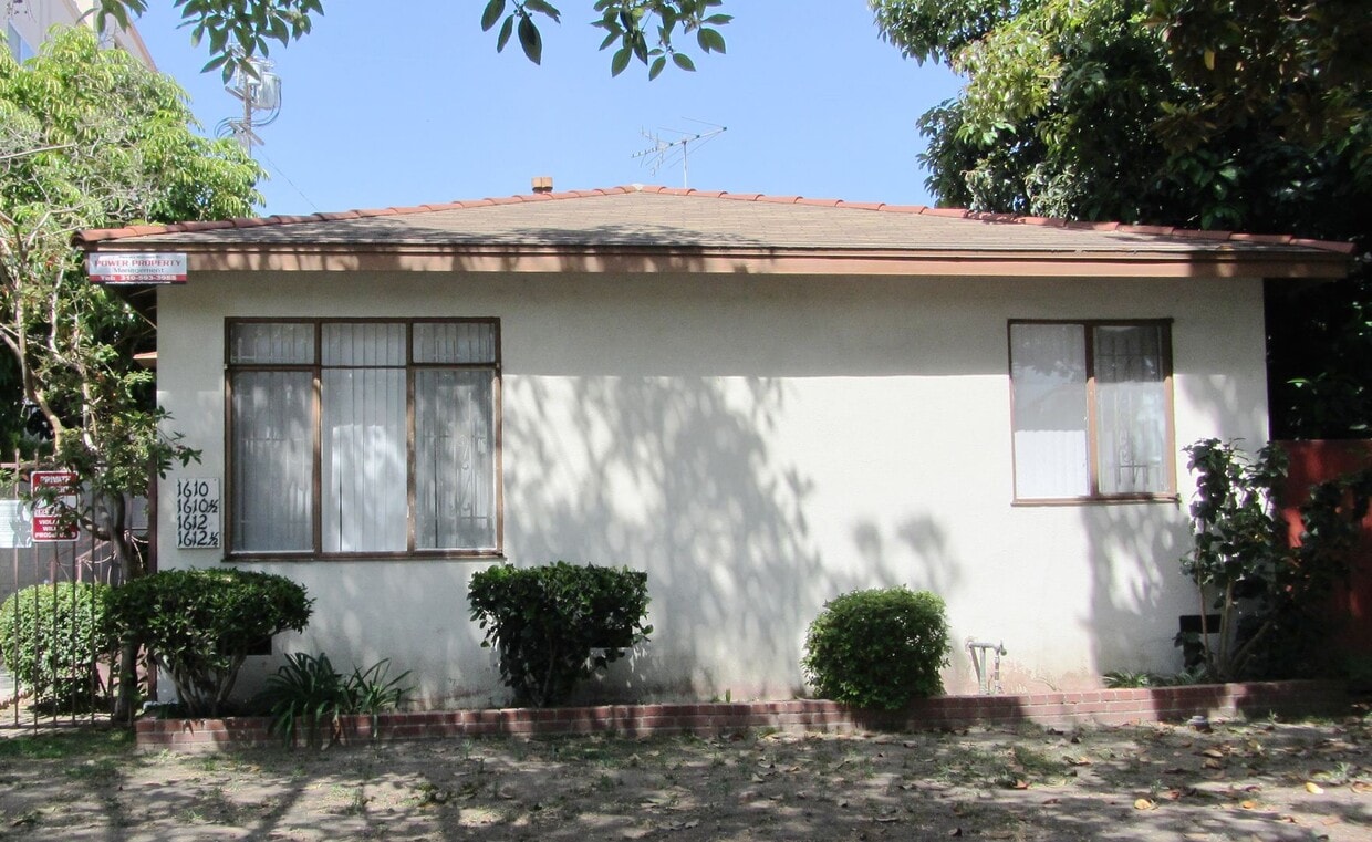 Building Photo - 1610 Armacost Ave