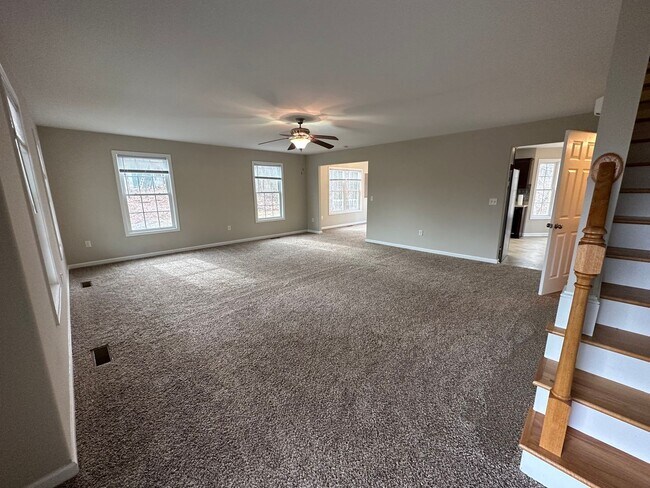 Foto del edificio - Beautiful 3-Bedroom Home in Stockton Lake ...