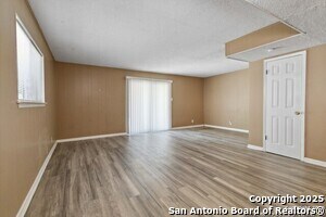Building Photo - 510 W Byrd Blvd