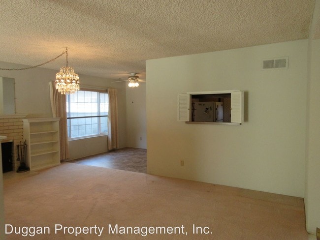 Building Photo - 16016 Sunburst St