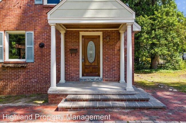 Foto del edificio - 2 br, 1 bath House - 1201 Brookside Dr.