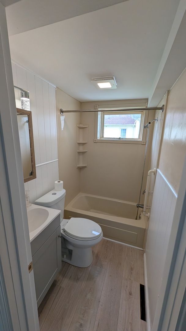 Building Photo - NEW 1 BED FOR RENT DOWNTOWN SANDUSKY!!!