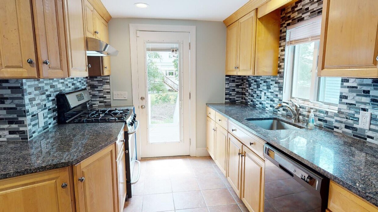 123 Elm St, Medford, MA 02155 House Rental in Medford, MA