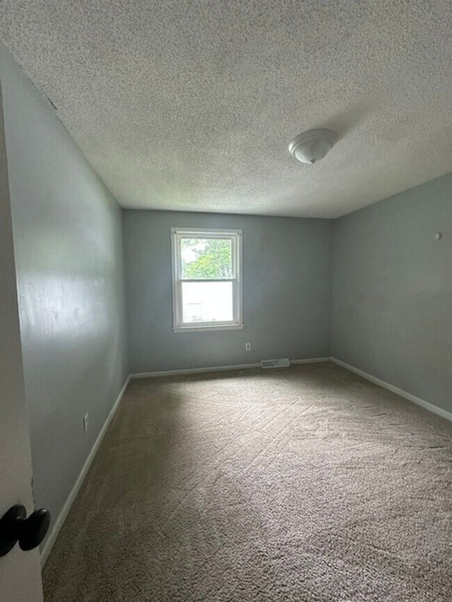 Building Photo - Home for rent
