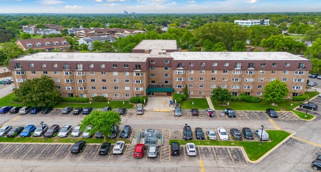 Building Photo - 300 S Roselle Rd