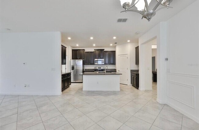 Building Photo - 10616 Great Cormorant Dr