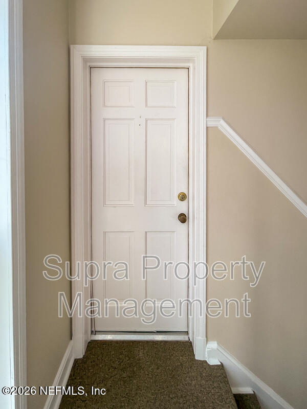 Building Photo - 1550 Palm Ave