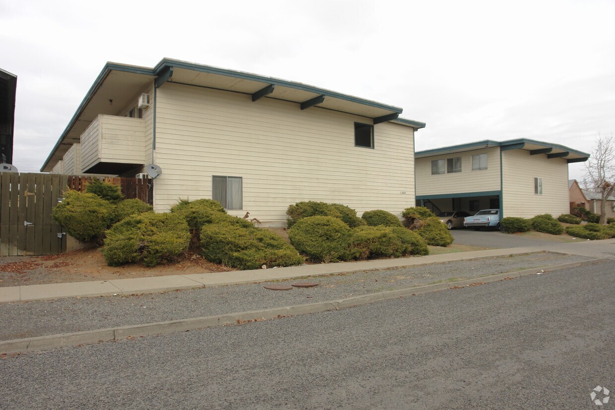 Building Photo - 1307 Folsom Ave