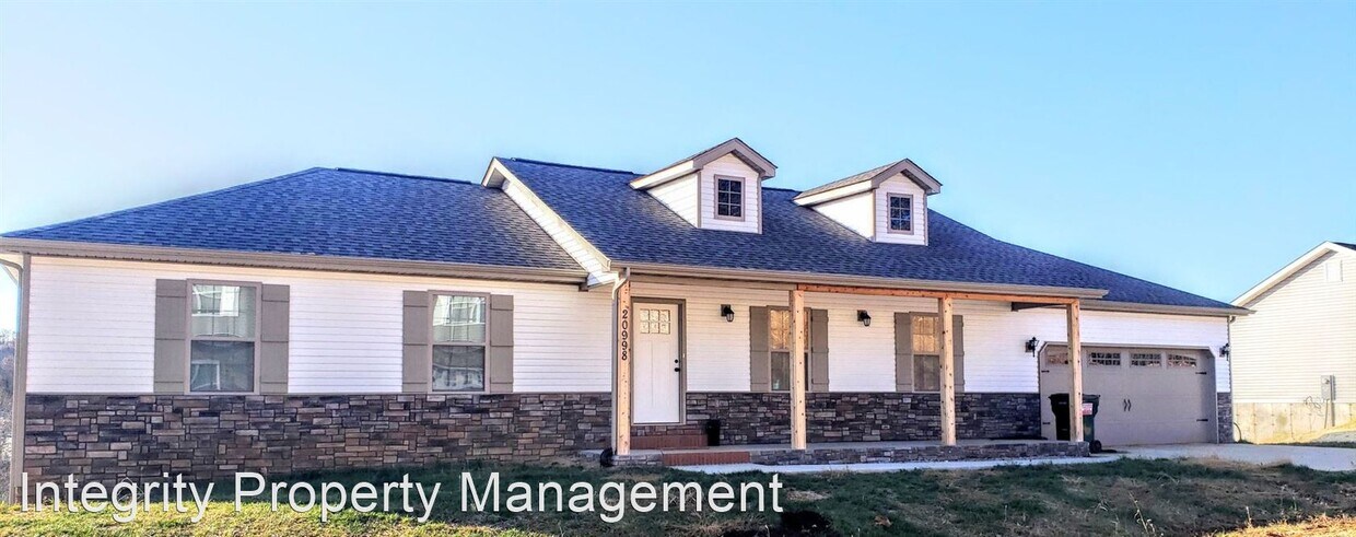 Primary Photo - 3 br, 2 bath House - 20998 Halifax Drive