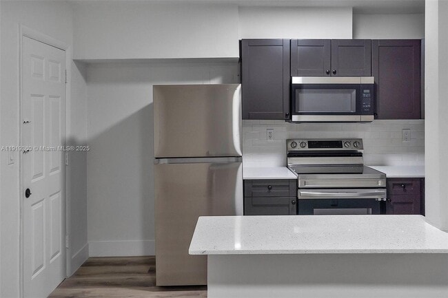 Foto del edificio - 4037 SW 65th Ave