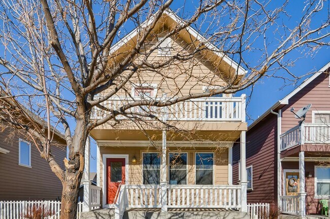Foto del edificio - $2170 | 3BR / 3.5BA | Pet Friendly Townhou...