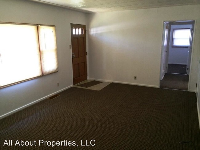 Building Photo - 3 br, 1 bath House - 2410 W 7th Street
