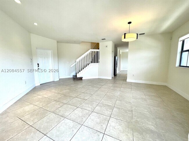 Foto del edificio - 10600 NW 88th St