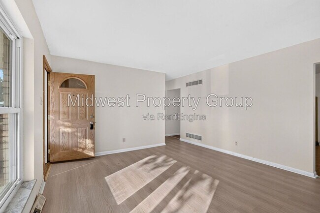 Foto del edificio - 370 Gerald Ave