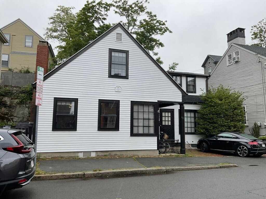 Primary Photo - 69 Washington St