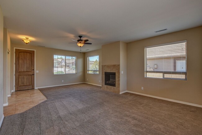 Building Photo - Beautiful home in Prescott