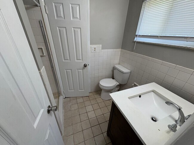 Foto del edificio - 2892 Hampshire Rd