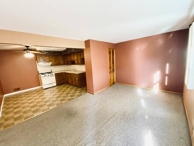 Building Photo - 264 Sandalwood Dr