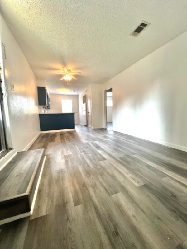 Building Photo - 16957 Rabon Chapel Rd