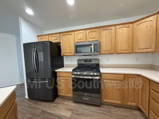 Building Photo - 1720 Central Ave