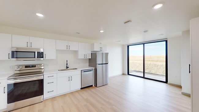 Kitchen - Maple Rock Reserve