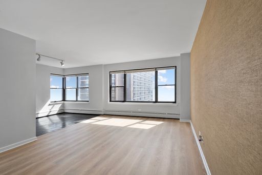 Building Photo - 5858 N Sheridan Rd