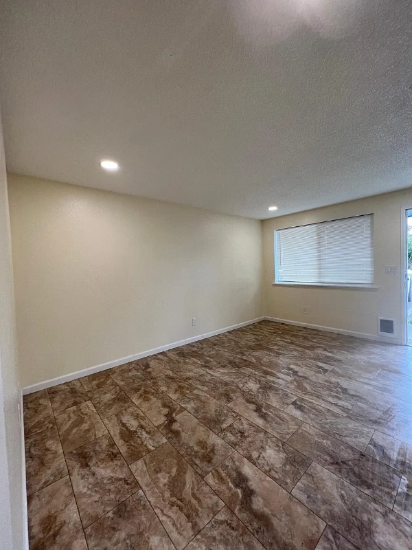 Building Photo - 7428 S Puget Sound Ave